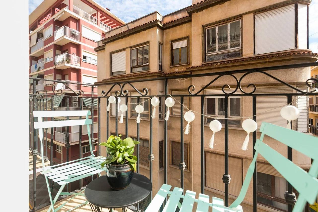 Family And Friends -Alicante Center Exterior photo